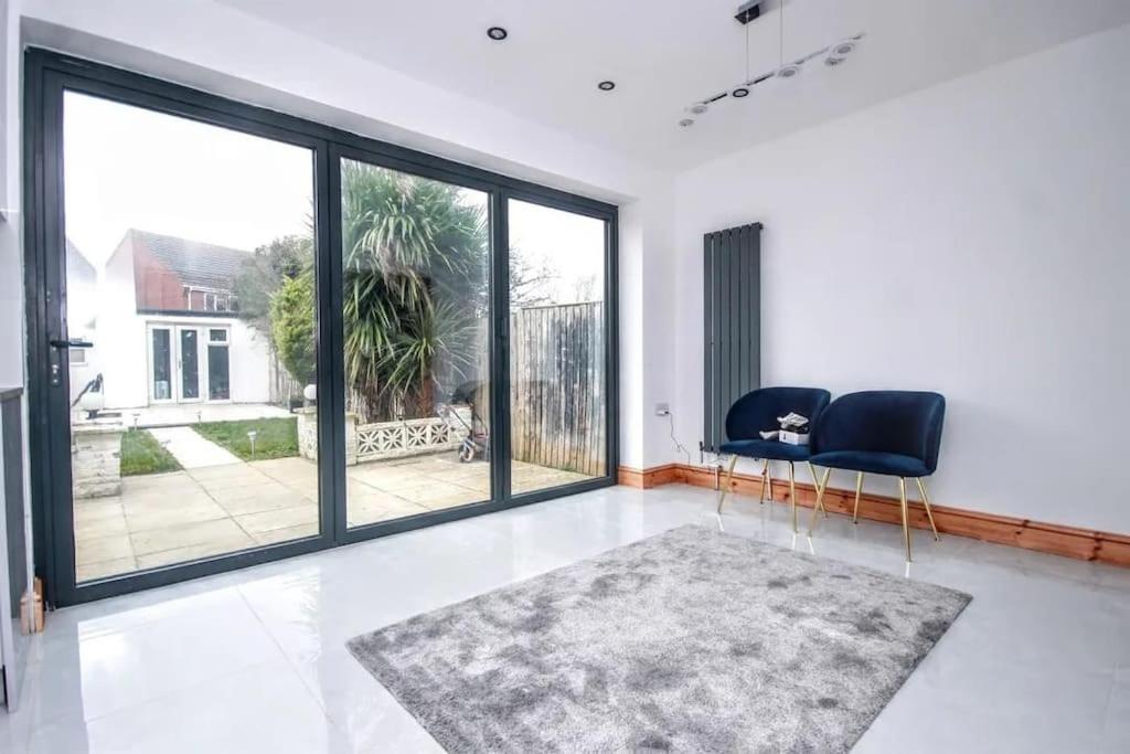 Beautiful Bright Three Bedroom House In Brighton And Hove With Free Parking ภายนอก รูปภาพ